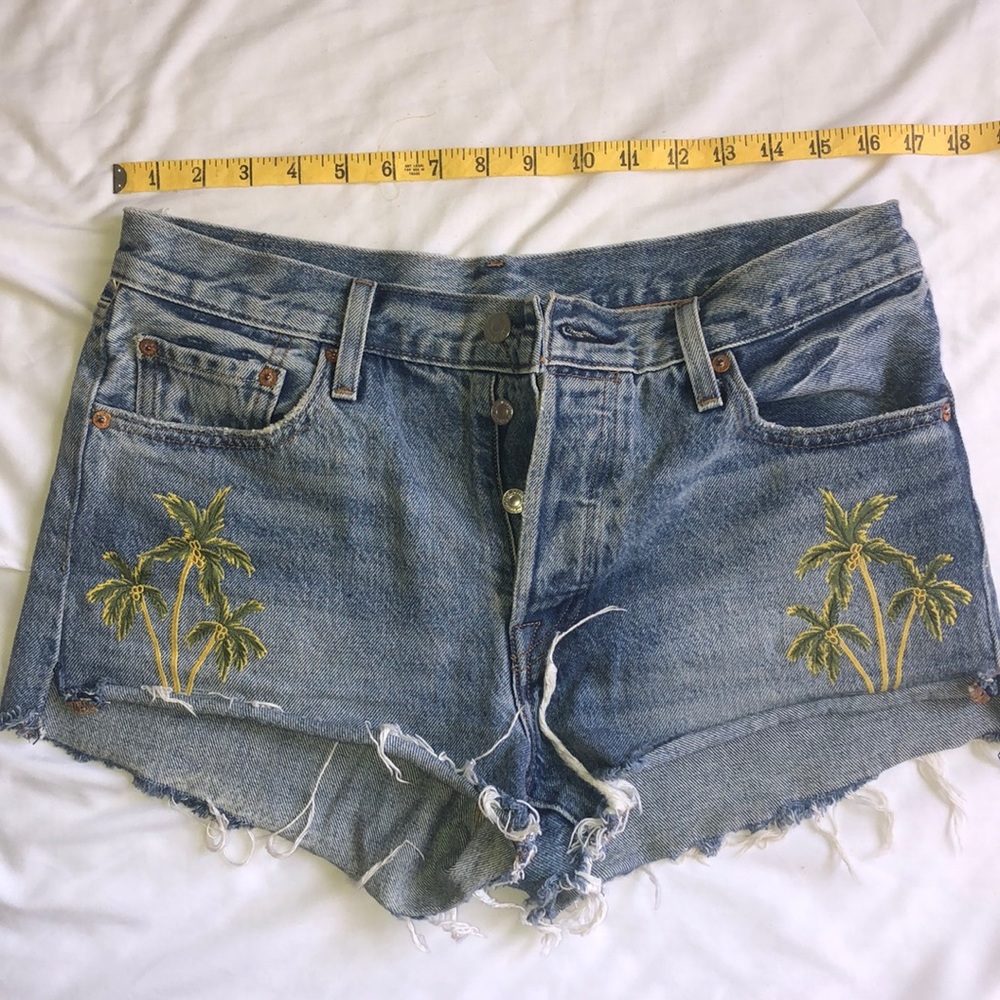 Levi’s shorts